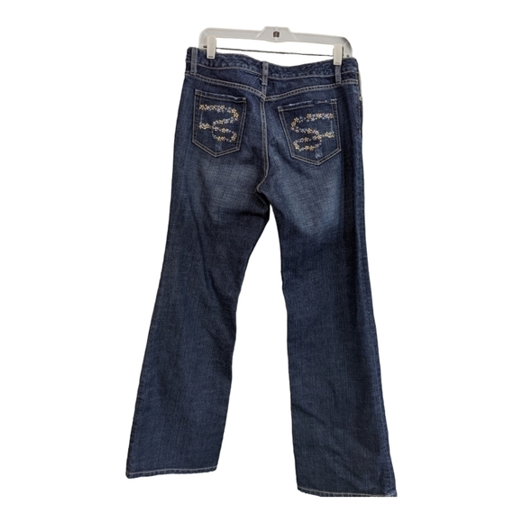 Seven 7 Premium Dark Wash Denim Embellished Pocket Flare jeans 32 waist - Picture 5 of 7